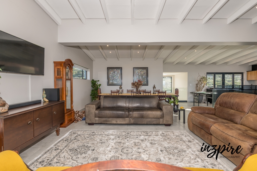 4 Bedroom Property for Sale in Dana Bay Western Cape